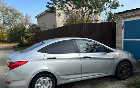 Hyundai Solaris II рестайлинг, 2013 год, 530 000 рублей, 5 фотография