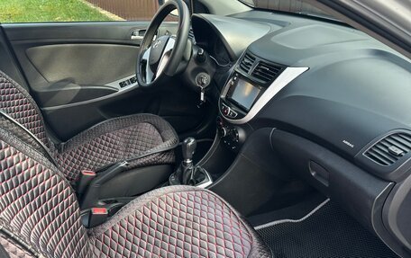 Hyundai Solaris II рестайлинг, 2013 год, 530 000 рублей, 8 фотография