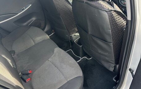 Hyundai Solaris II рестайлинг, 2013 год, 530 000 рублей, 9 фотография