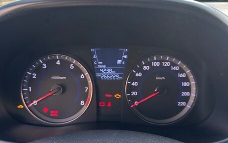 Hyundai Solaris II рестайлинг, 2013 год, 530 000 рублей, 13 фотография