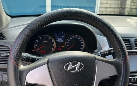 Hyundai Solaris II рестайлинг, 2013 год, 530 000 рублей, 12 фотография