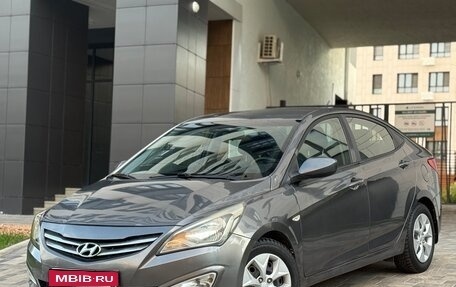 Hyundai Solaris II рестайлинг, 2016 год, 845 000 рублей, 1 фотография