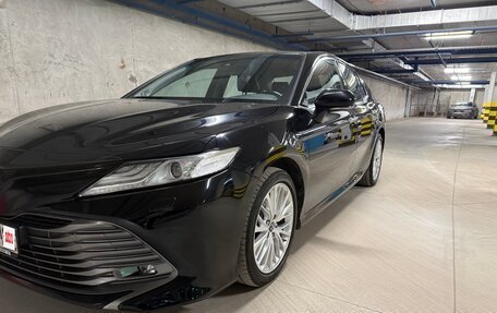 Toyota Camry, 2019 год, 2 700 000 рублей, 2 фотография