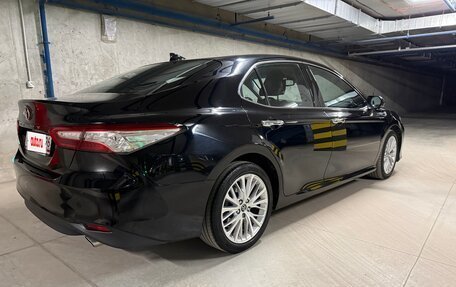 Toyota Camry, 2019 год, 2 700 000 рублей, 8 фотография