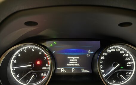 Toyota Camry, 2019 год, 2 700 000 рублей, 16 фотография