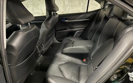 Toyota Camry, 2019 год, 2 700 000 рублей, 13 фотография