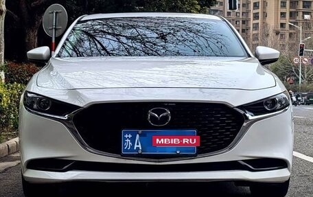 Mazda 3, 2023 год, 1 370 000 рублей, 2 фотография