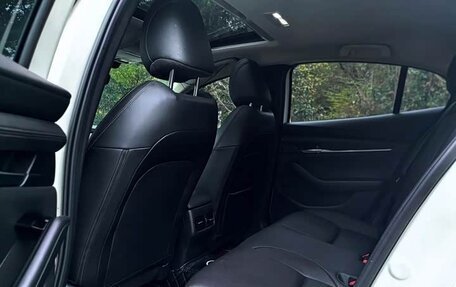 Mazda 3, 2023 год, 1 370 000 рублей, 12 фотография