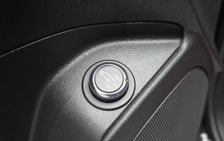 Chevrolet Trax, 2023 год, 1 799 030 рублей, 27 фотография