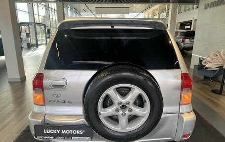 Toyota RAV4, 2002 год, 595 000 рублей, 4 фотография