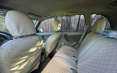 Toyota RAV4, 2001 год, 750 000 рублей, 5 фотография