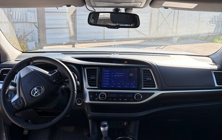 Toyota Highlander III, 2014 год, 2 450 000 рублей, 6 фотография