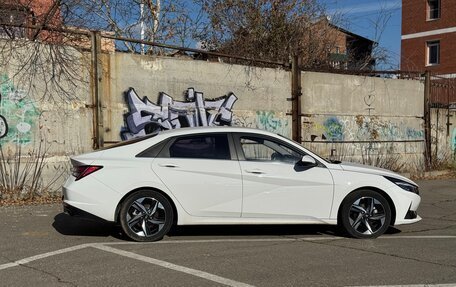 Hyundai Elantra, 2021 год, 1 850 000 рублей, 3 фотография