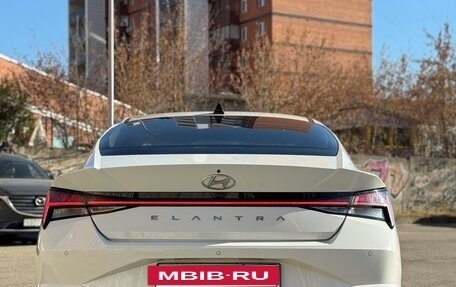 Hyundai Elantra, 2021 год, 1 850 000 рублей, 5 фотография