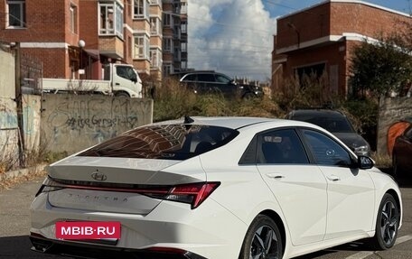Hyundai Elantra, 2021 год, 1 850 000 рублей, 4 фотография