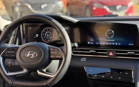 Hyundai Elantra, 2021 год, 1 850 000 рублей, 14 фотография