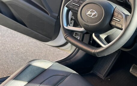 Hyundai Elantra, 2021 год, 1 850 000 рублей, 18 фотография