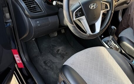 Hyundai Solaris II рестайлинг, 2013 год, 820 000 рублей, 6 фотография