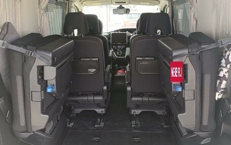 Nissan Serena IV, 2019 год, 2 050 000 рублей, 10 фотография