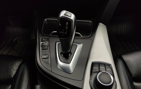 BMW 3 серия, 2018 год, 2 950 000 рублей, 13 фотография
