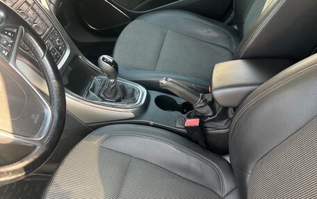 Opel Astra J, 2011 год, 670 000 рублей, 6 фотография