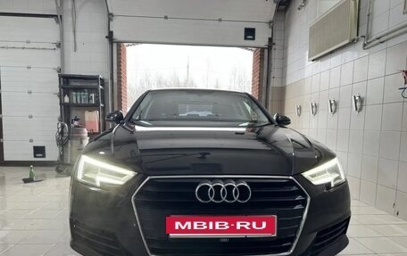 Audi A4, 2018 год, 2 030 000 рублей, 1 фотография