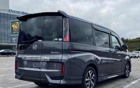 Honda Stepwgn IV рестайлинг, 2021 год, 1 900 000 рублей, 8 фотография