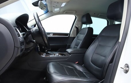 Volkswagen Touareg III, 2015 год, 2 100 000 рублей, 18 фотография