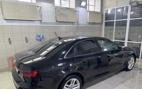 Audi A4, 2018 год, 2 030 000 рублей, 9 фотография