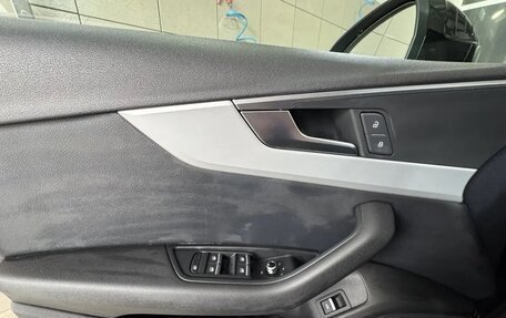 Audi A4, 2018 год, 2 030 000 рублей, 4 фотография
