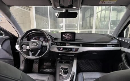Audi A4, 2018 год, 2 030 000 рублей, 11 фотография