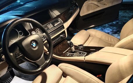 BMW 5 серия, 2014 год, 2 600 000 рублей, 7 фотография