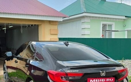 Honda Accord IX рестайлинг, 2019 год, 2 000 000 рублей, 3 фотография