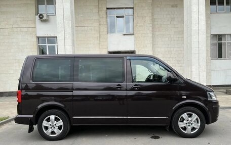 Volkswagen Multivan T5, 2010 год, 2 350 000 рублей, 5 фотография