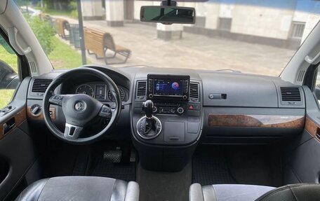 Volkswagen Multivan T5, 2010 год, 2 350 000 рублей, 10 фотография