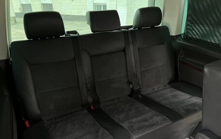 Volkswagen Multivan T5, 2010 год, 2 350 000 рублей, 12 фотография