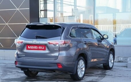 Toyota Highlander III, 2014 год, 2 890 000 рублей, 5 фотография