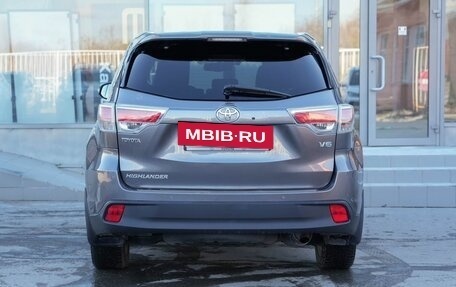 Toyota Highlander III, 2014 год, 2 890 000 рублей, 6 фотография