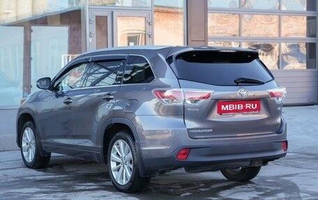Toyota Highlander III, 2014 год, 2 890 000 рублей, 7 фотография