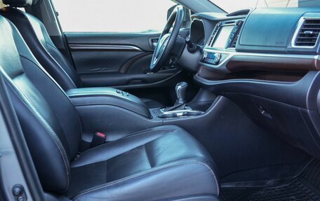 Toyota Highlander III, 2014 год, 2 890 000 рублей, 21 фотография