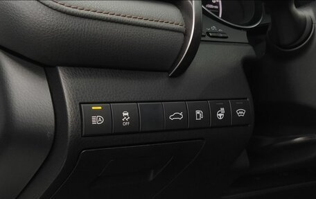 Toyota Camry, 2018 год, 2 950 000 рублей, 10 фотография