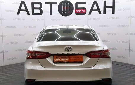 Toyota Camry, 2018 год, 2 950 000 рублей, 5 фотография