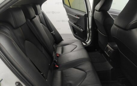 Toyota Camry, 2018 год, 2 950 000 рублей, 25 фотография