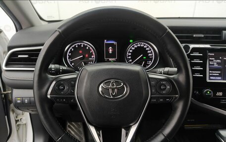 Toyota Camry, 2018 год, 2 950 000 рублей, 32 фотография