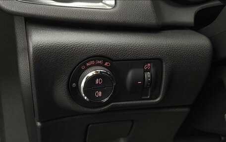 Opel Astra J, 2010 год, 670 000 рублей, 8 фотография