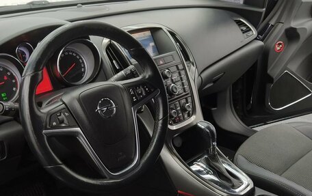 Opel Astra J, 2010 год, 670 000 рублей, 22 фотография
