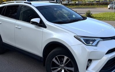 Toyota RAV4, 2016 год, 2 400 000 рублей, 1 фотография