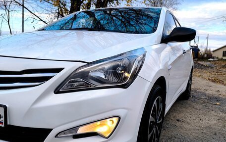 Hyundai Solaris II рестайлинг, 2015 год, 700 000 рублей, 7 фотография