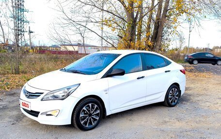 Hyundai Solaris II рестайлинг, 2015 год, 700 000 рублей, 8 фотография