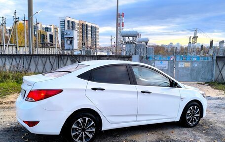 Hyundai Solaris II рестайлинг, 2015 год, 700 000 рублей, 19 фотография